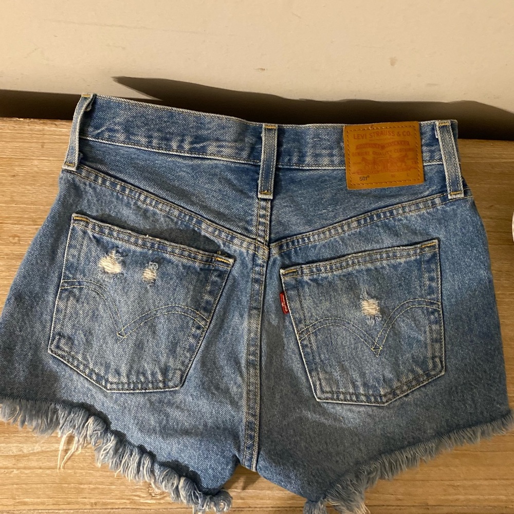 501 Levi shorts